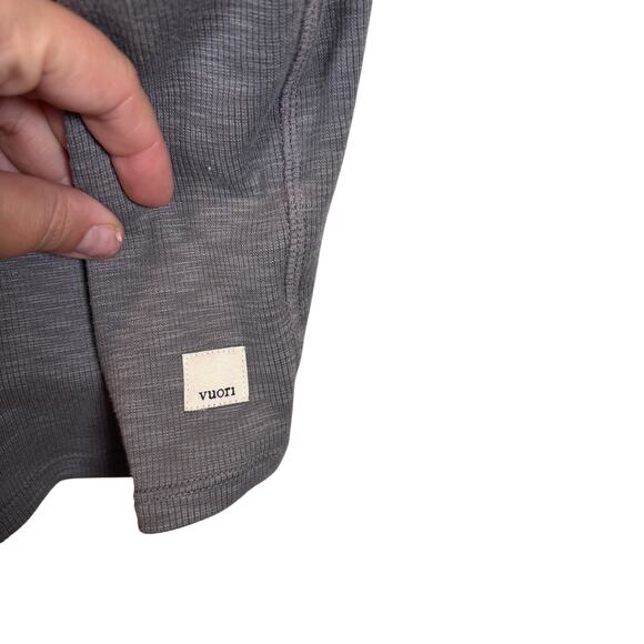 Vuori Women's Halo Essential Tank in Grey Size XL - Picture 3 of 4